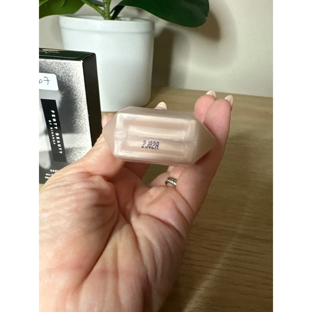 Fenty Beauty Eaze Drop'Lit All-Over Glow Enhancer Pink Pearl 01 1.22oz NEW